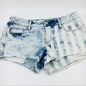 decree jean shorts
